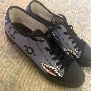 Mens new shoes size 13